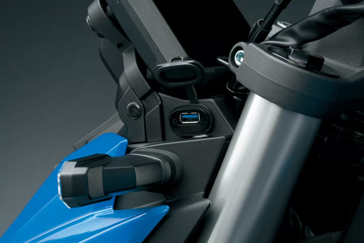 Suzuki USB Connection GSX 8S