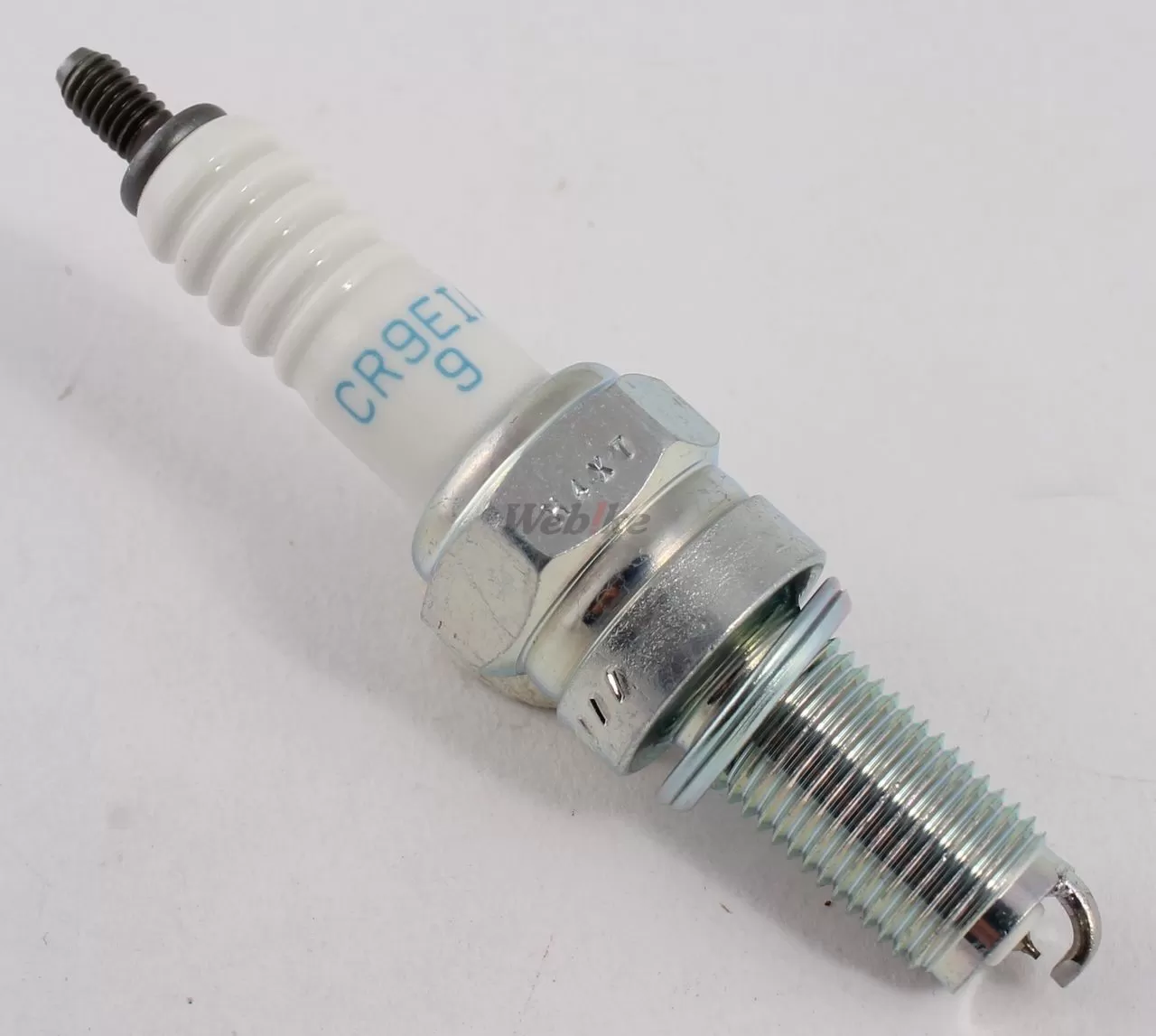 NGK Iridium spark Plug CR9EIA-9