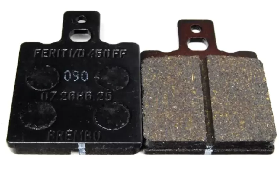 Rear brake pads set