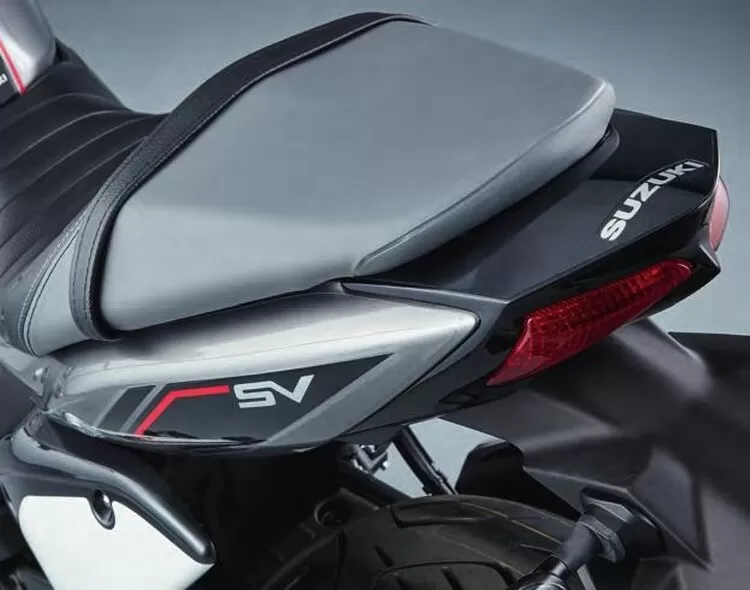 Suzuki Rear Side Protector Foil SV650A