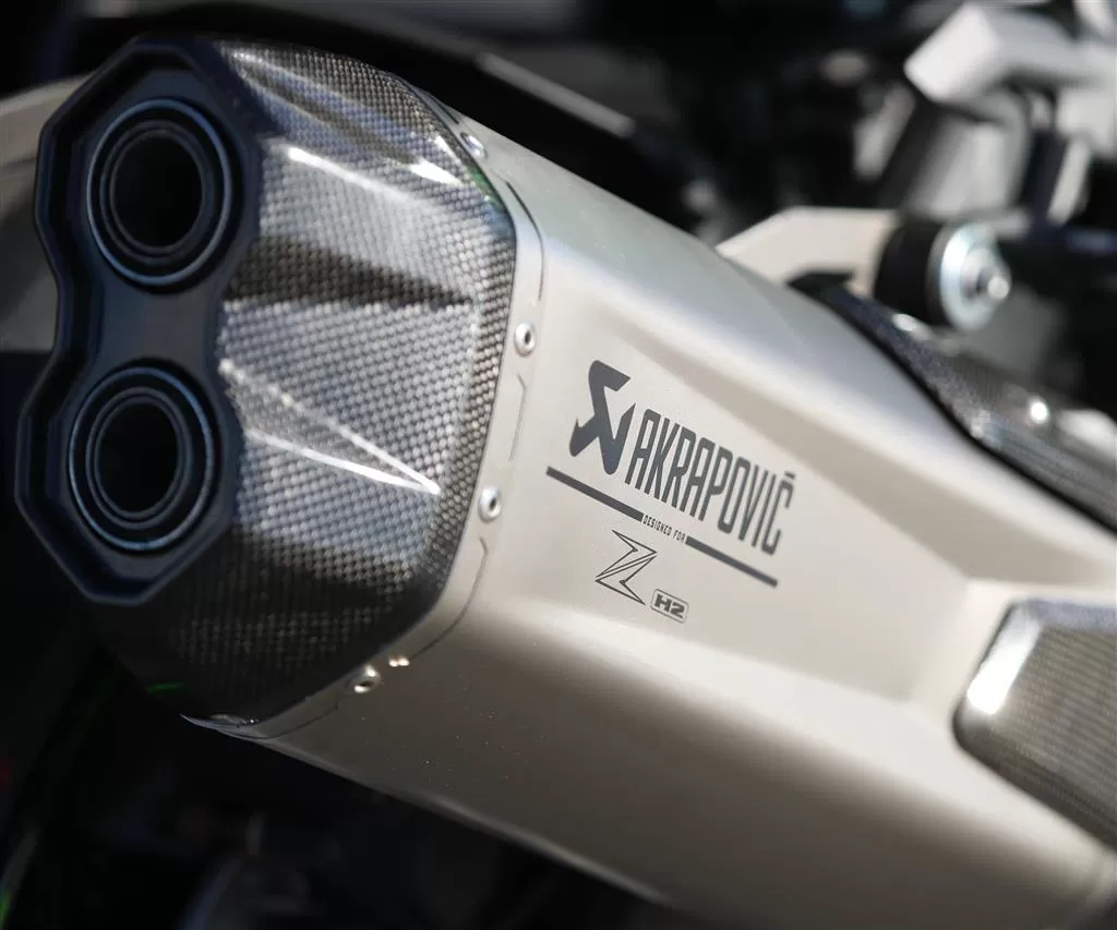 Kawasaki EXHAUST TITANIUM CAT ZH2 ZR1000K