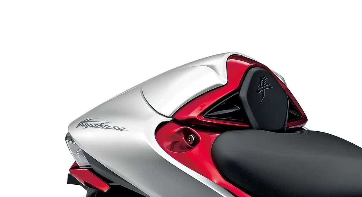 Suzuki Seatcover Silver/Red Hayabusa (21-)