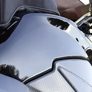 Suzuki Tank protection film Carbon GSR 750 (11-16)