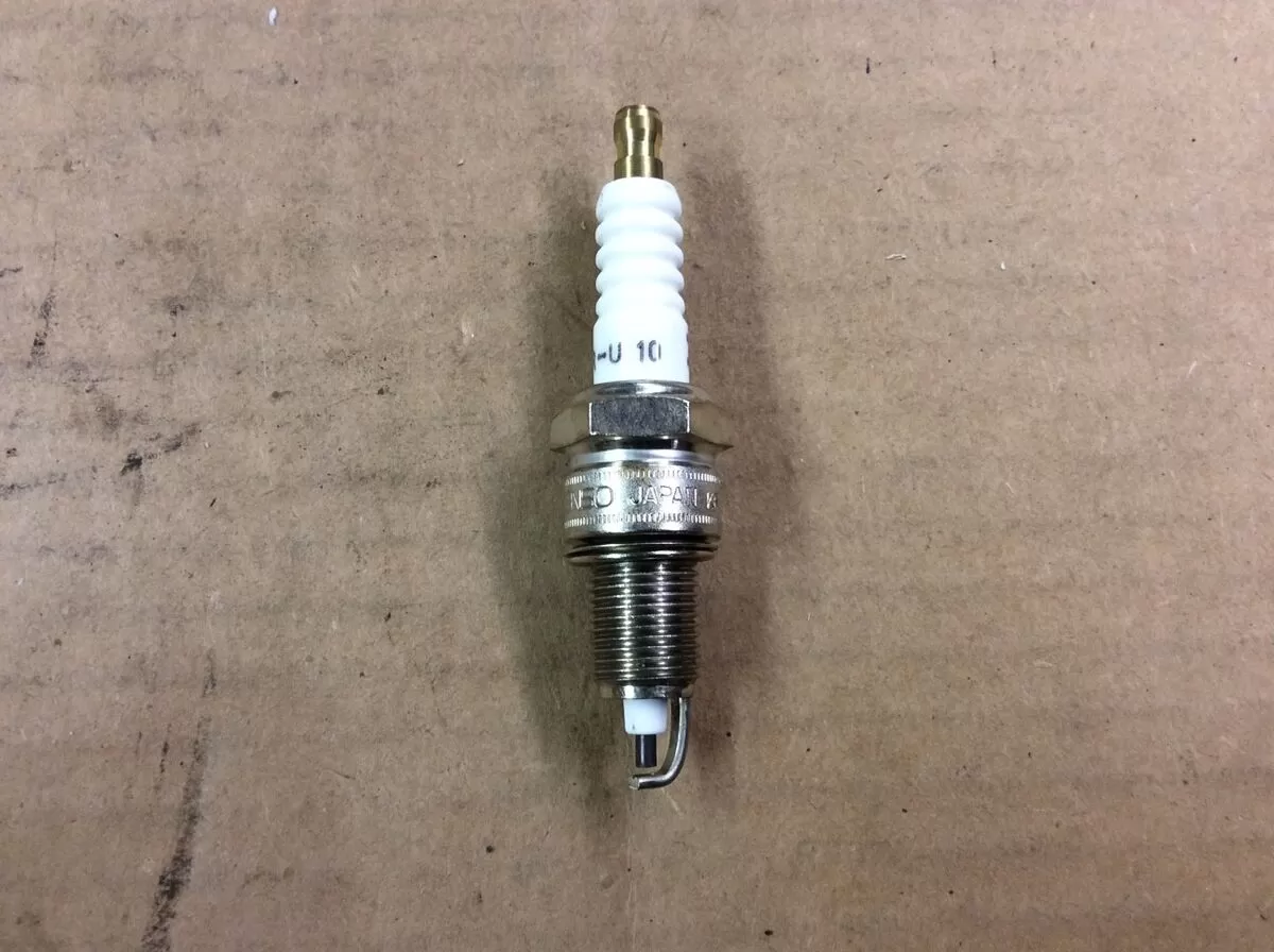 Denso sparkplug J16HR-U10