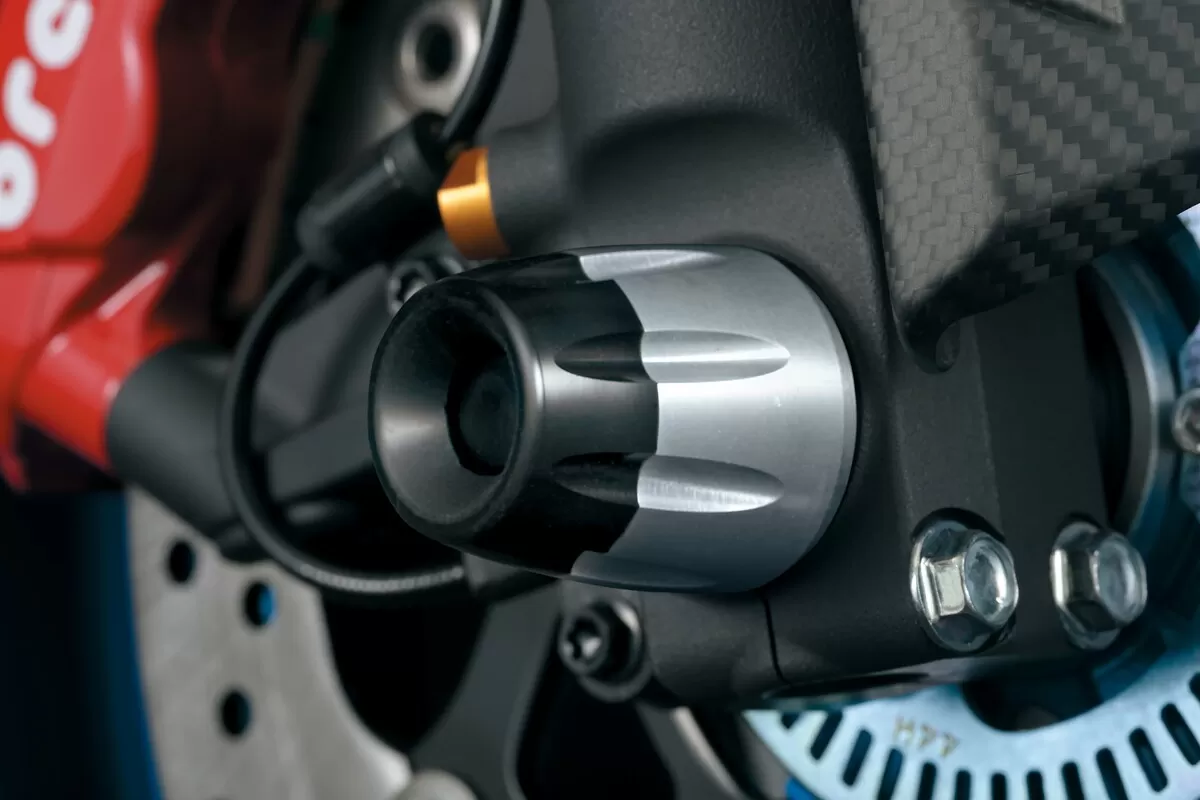 Suzuki Front Axle Protector GSX-S (950 / 1000 / 1000GT)