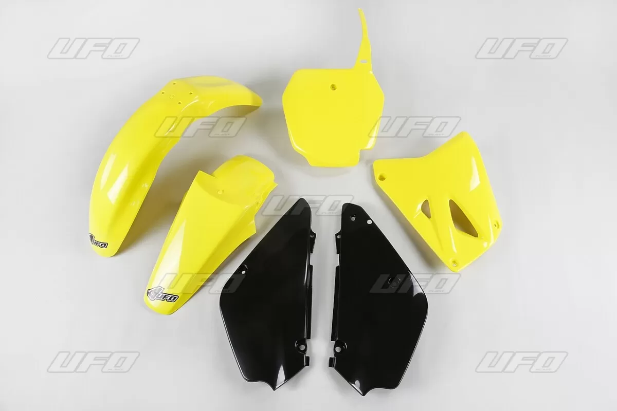 UFO Plastic Kit Black Suzuki RM85