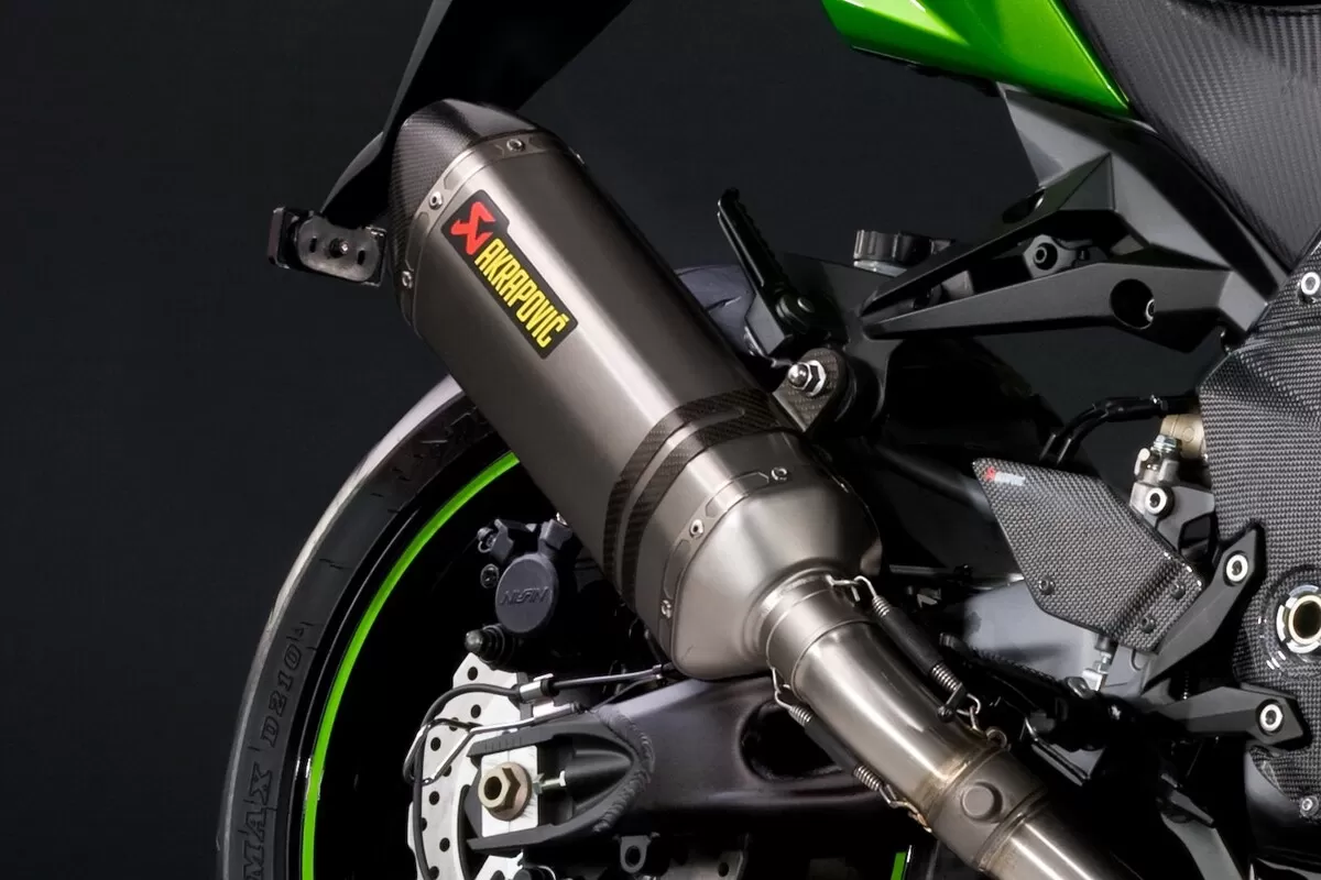 Kawasaki EXHAUST TITANIUM SHORT Z750 R 07-12