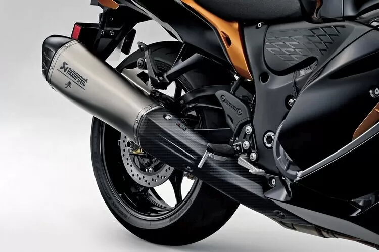 Suzuki Akrapovic Exhaust GSX-R1300R Hayabusa