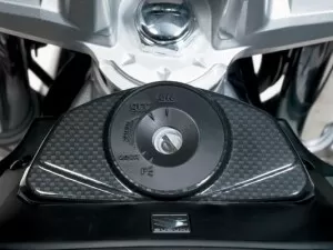 Suzuki Ignition Lock Decoration Carbon GSX 600/750